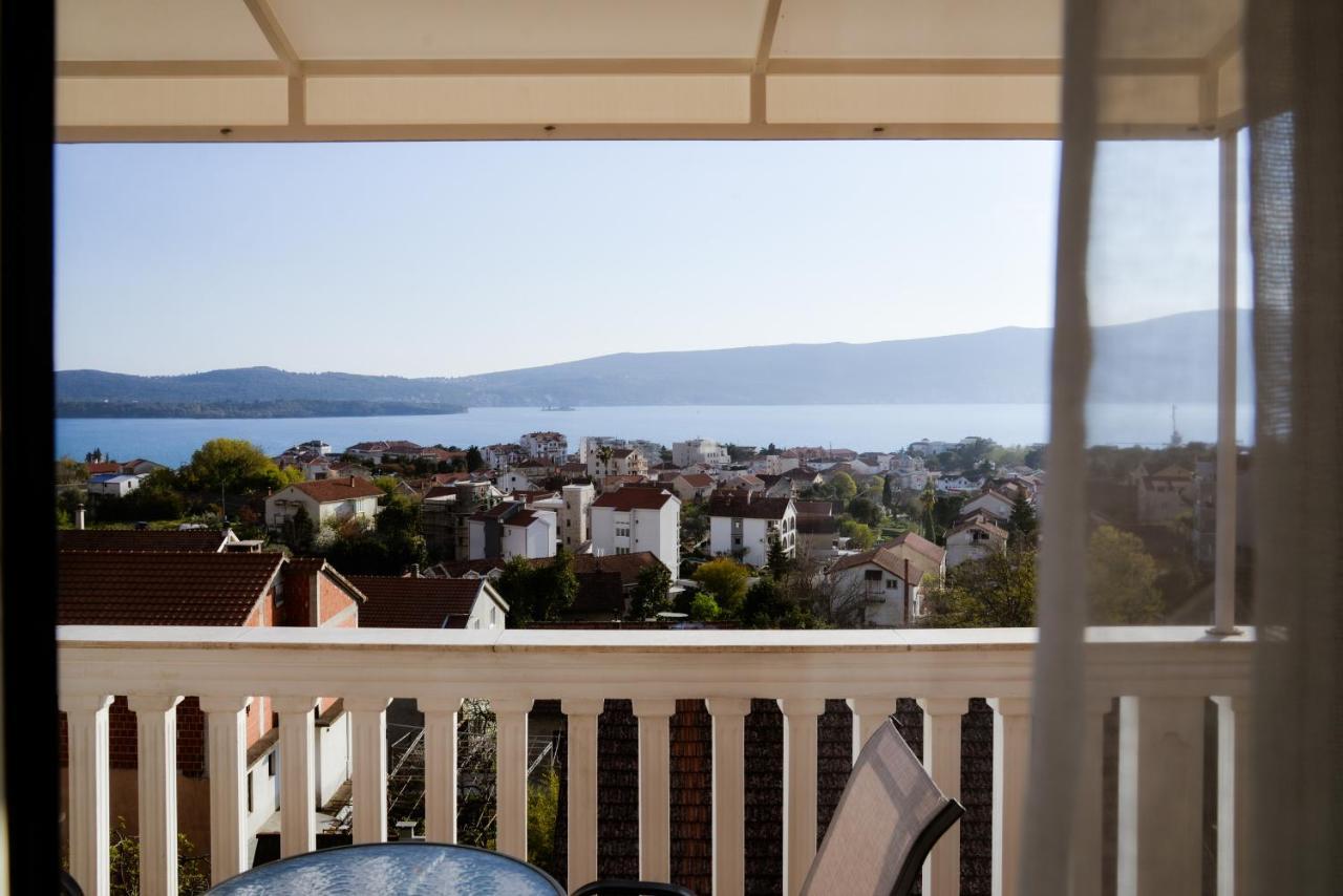Iker Apartments Tivat Dış mekan fotoğraf