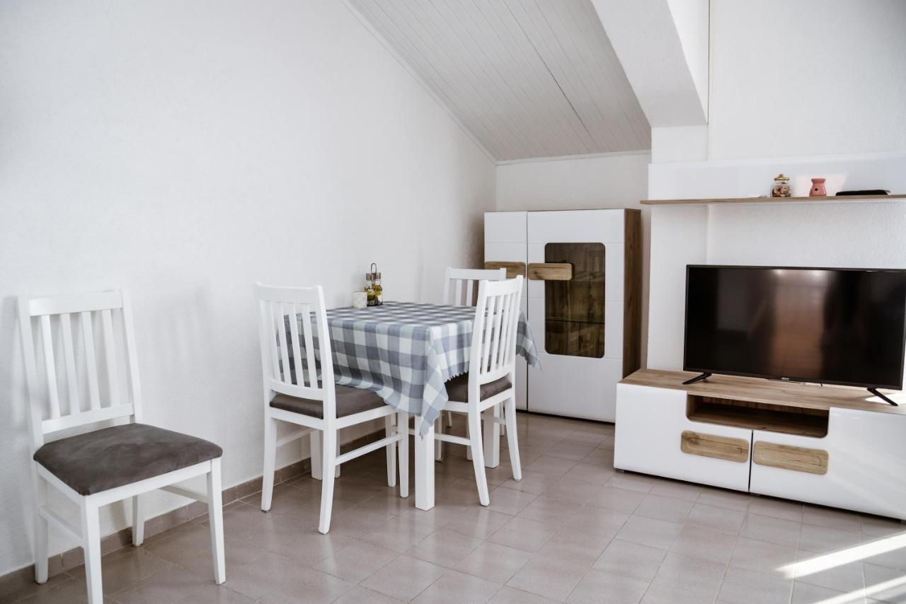 Iker Apartments Tivat Dış mekan fotoğraf