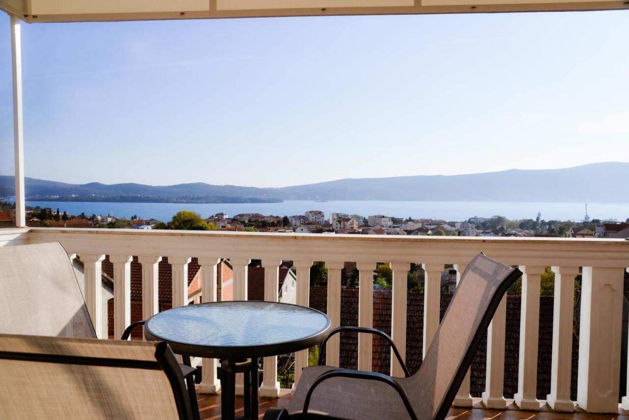 Iker Apartments Tivat Dış mekan fotoğraf