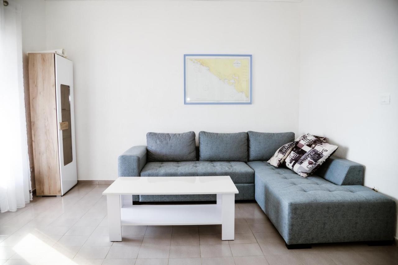 Iker Apartments Tivat Dış mekan fotoğraf