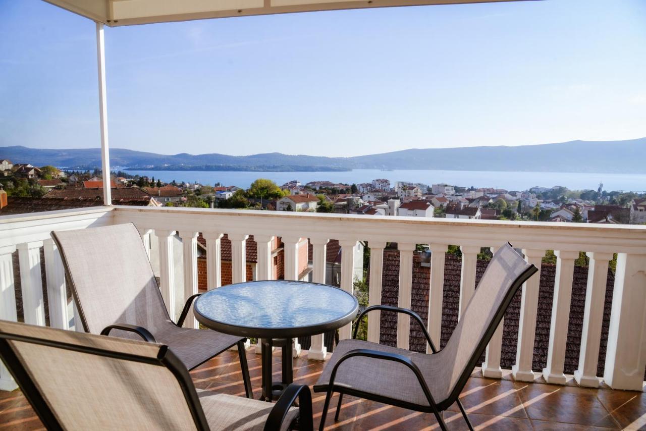 Iker Apartments Tivat Dış mekan fotoğraf