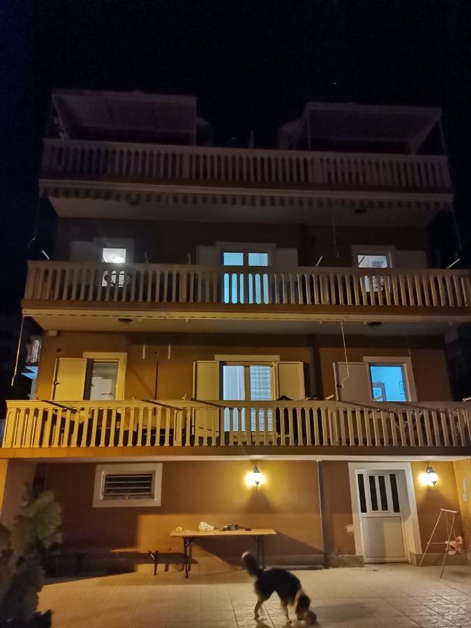 Iker Apartments Tivat Dış mekan fotoğraf